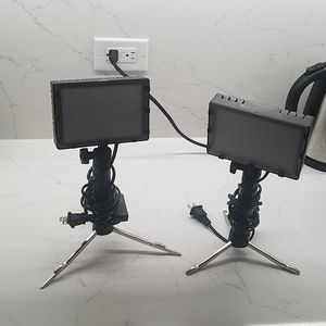 Light kit containing 2 lights